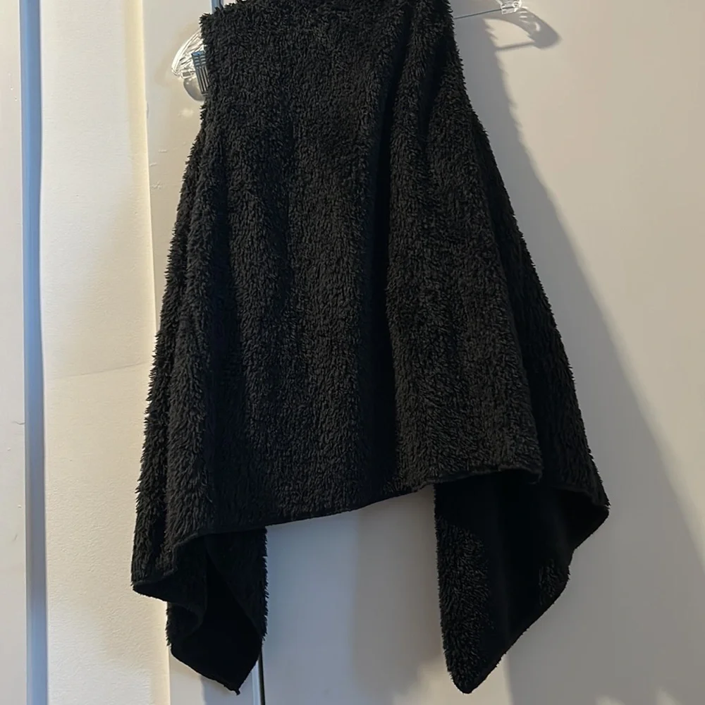 “Polyester Cardigan” - Picture 4 of 5